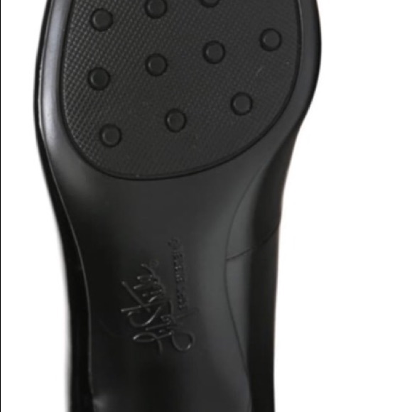 Life Stride Black shiny pumps. NIB - Picture 3 of 8